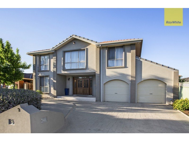 3 Akma Court, Taylors Lakes VIC 3038