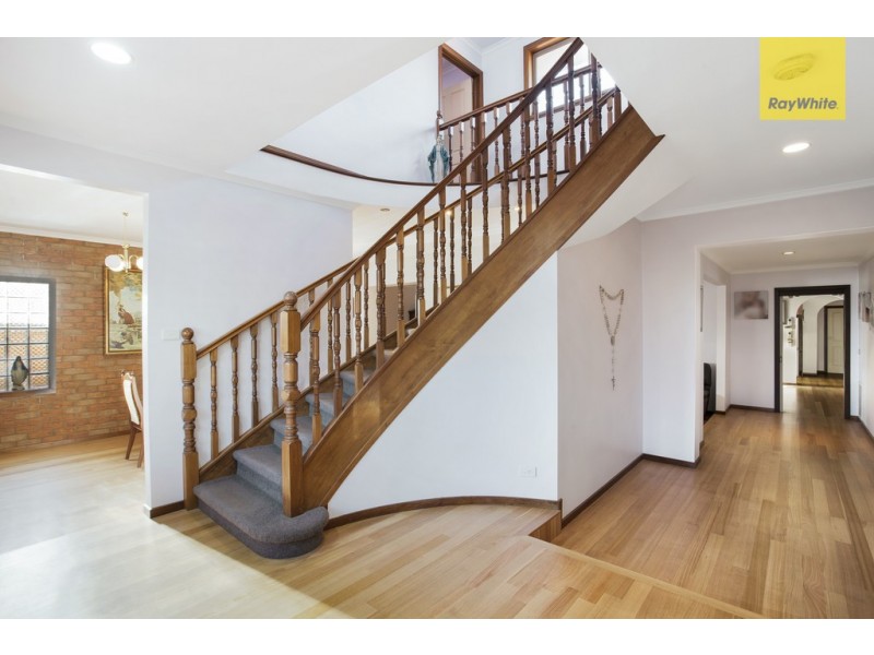 3 Akma Court, Taylors Lakes VIC 3038