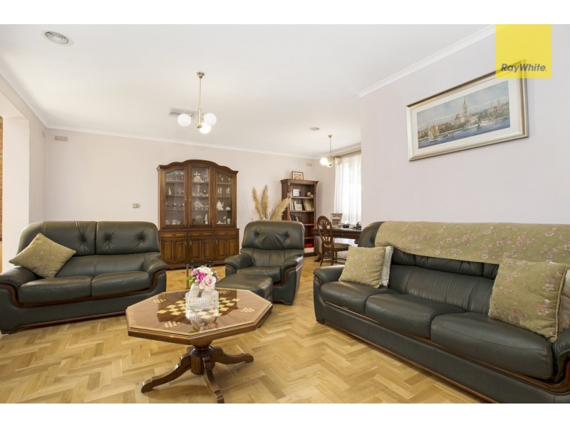 3 Akma Court, Taylors Lakes VIC 3038