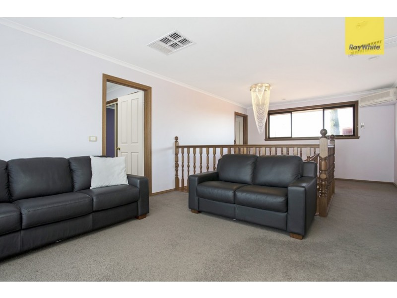 3 Akma Court, Taylors Lakes VIC 3038