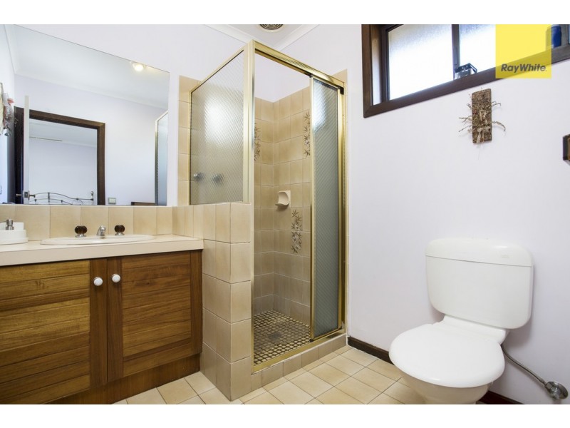 3 Akma Court, Taylors Lakes VIC 3038