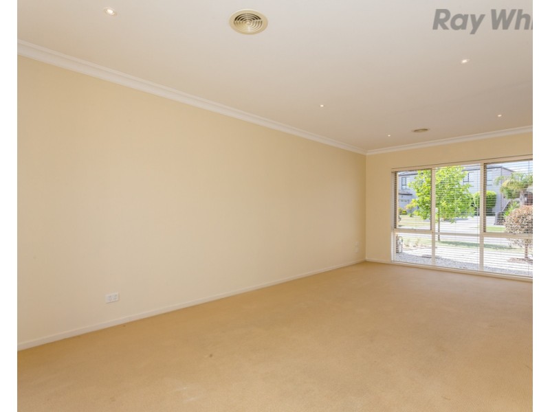 27A Wentworth Drive, Taylors Lakes VIC 3038