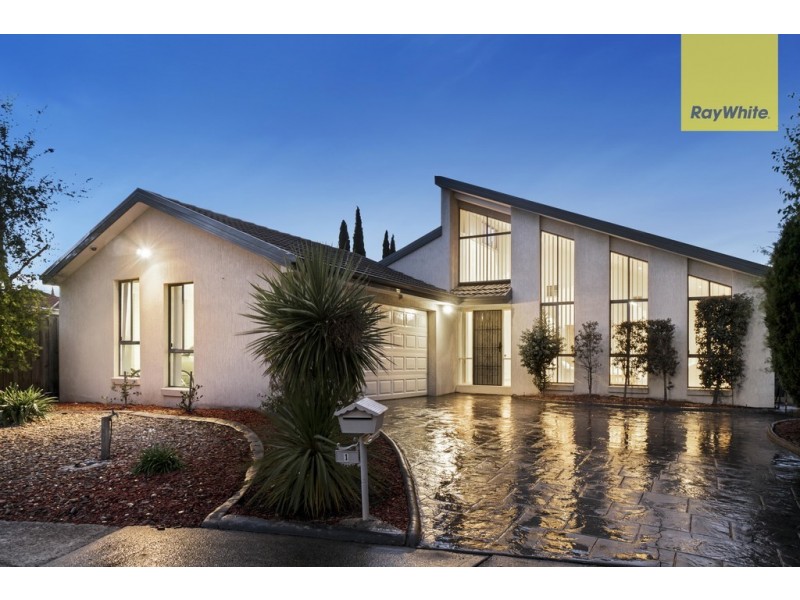1 Clifton Court, Taylors Lakes VIC 3038