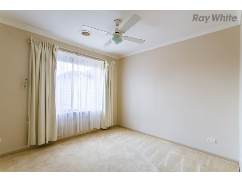 2 Parmelia Drive, Taylors Lakes VIC 3038
