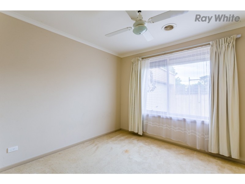 2 Parmelia Drive, Taylors Lakes VIC 3038