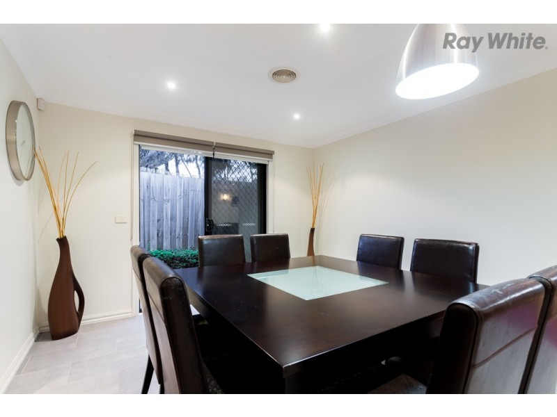 5 Elm Tree Close, Taylors Hill VIC 3037