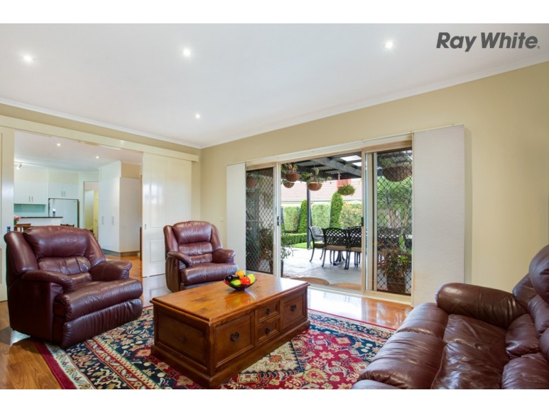 37 Perceval Crescent, Taylors Lakes VIC 3038