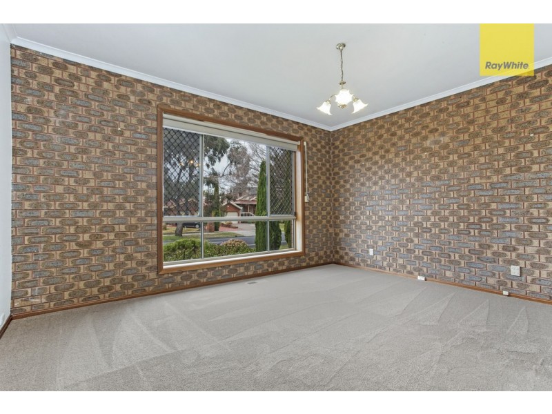 71 Parmelia Drive, Taylors Lakes VIC 3038