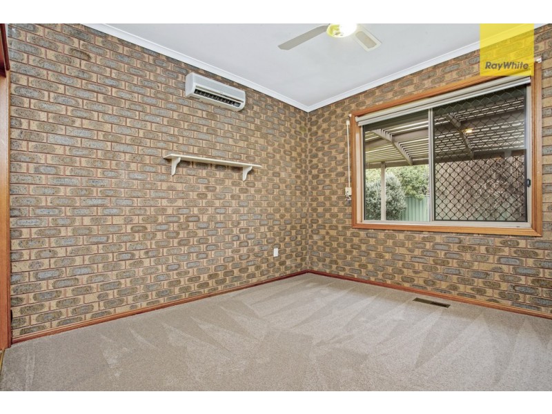 71 Parmelia Drive, Taylors Lakes VIC 3038
