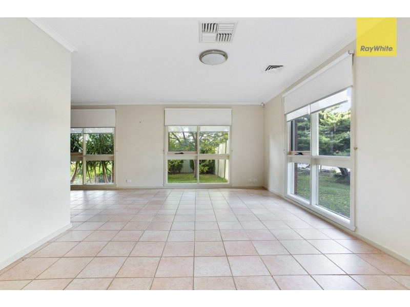1 Ensign Grove, Taylors Lakes VIC 3038