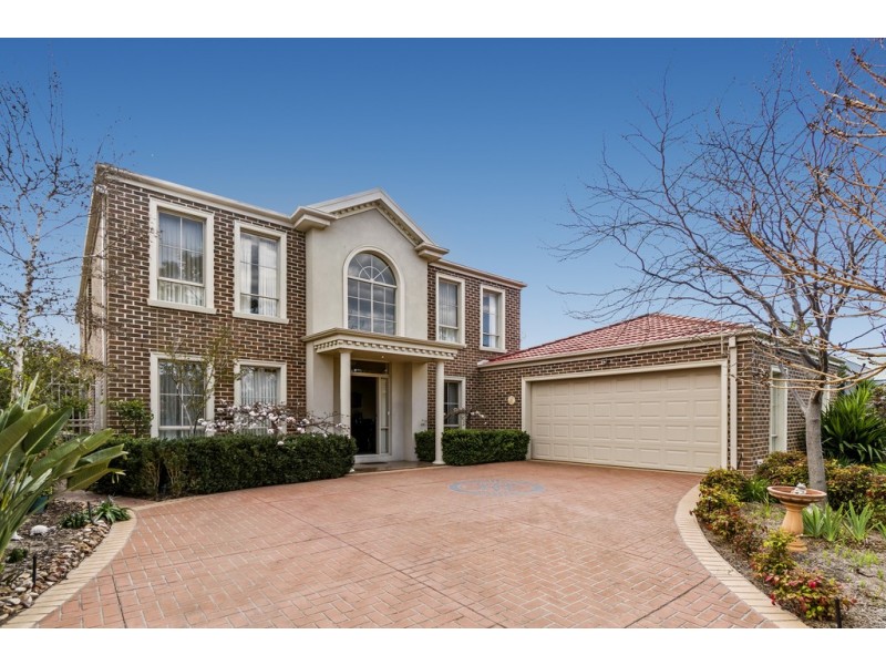 2 The Walk, Taylors Hill VIC 3037