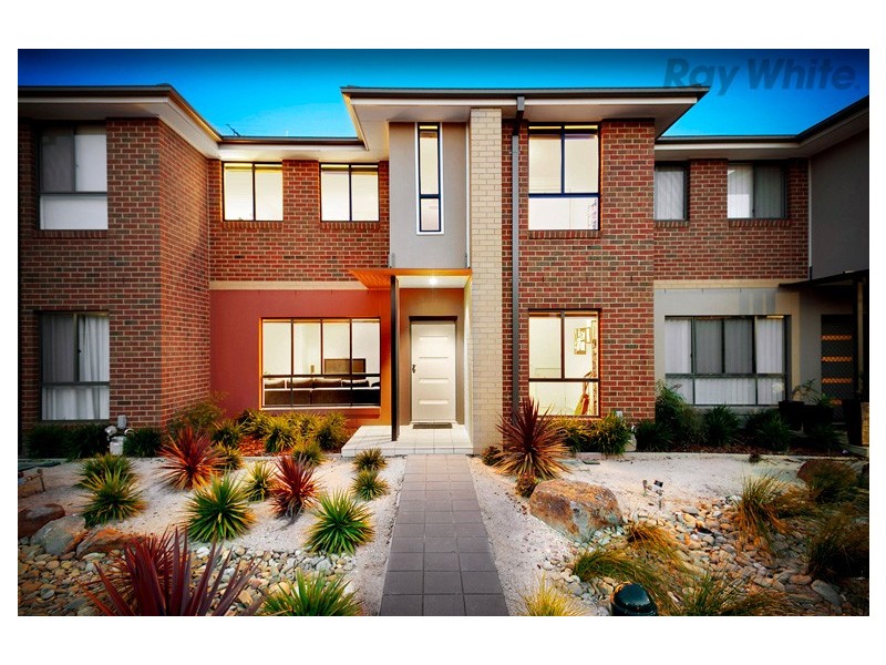 20 Eloura Circuit, Taylors Hill VIC 3037