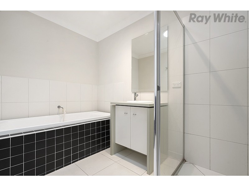 20 Eloura Circuit, Taylors Hill VIC 3037