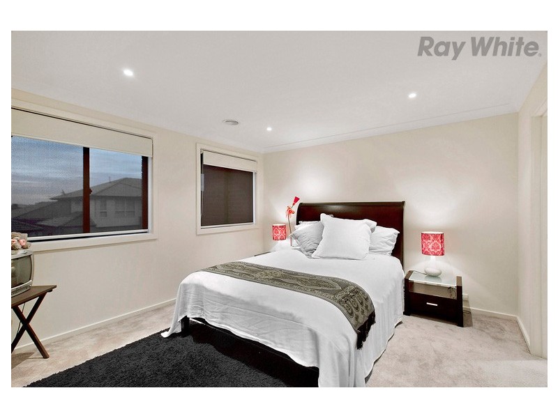 20 Eloura Circuit, Taylors Hill VIC 3037