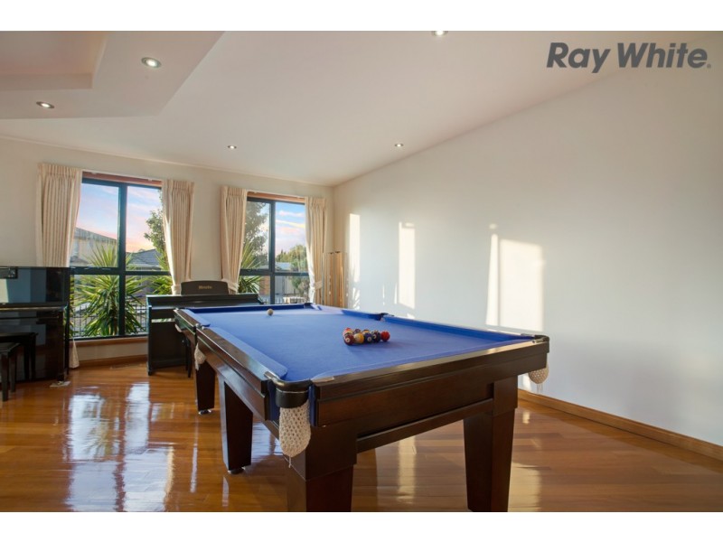 22 Wisteria Close, Taylors Hill VIC 3037