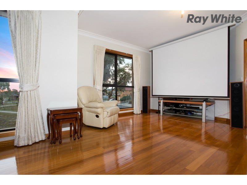 22 Wisteria Close, Taylors Hill VIC 3037