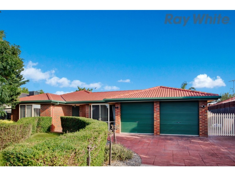 8 Wildflower Court, Hillside VIC 3037
