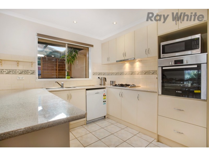 8 Wildflower Court, Hillside VIC 3037