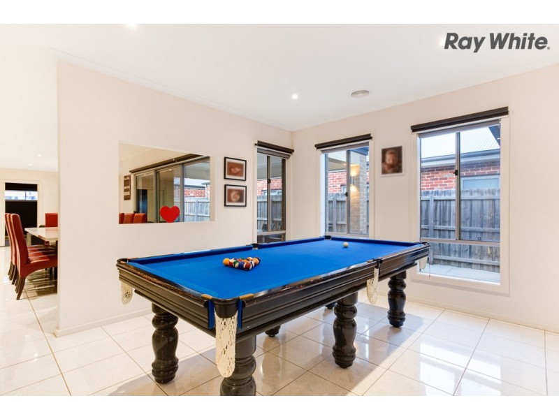 6 Rushcutters Place, Taylors Hill VIC 3037