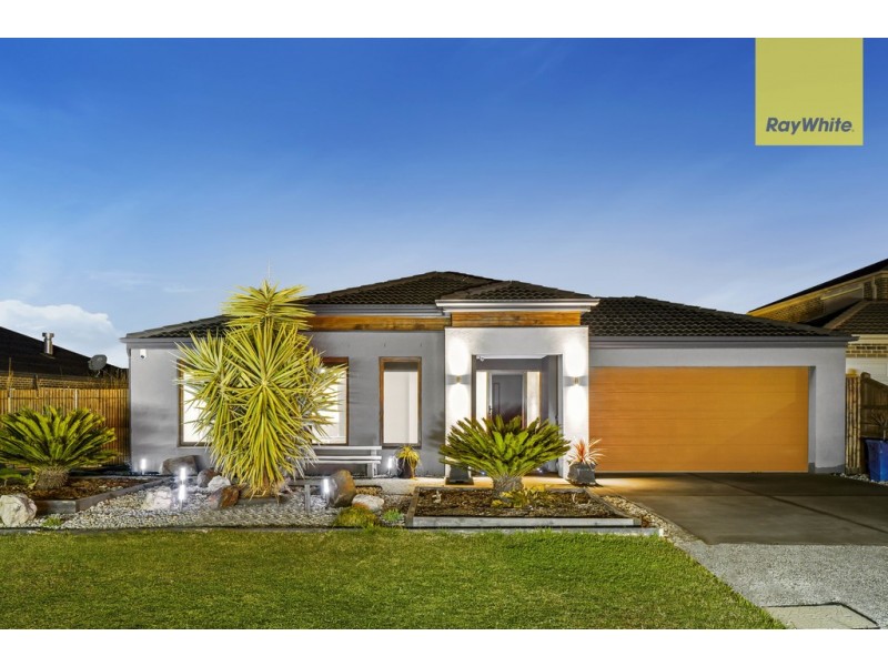 30 Double Bay Drive, Taylors Hill VIC 3037