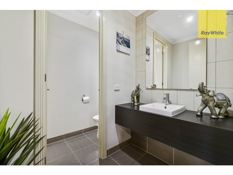 30 Double Bay Drive, Taylors Hill VIC 3037