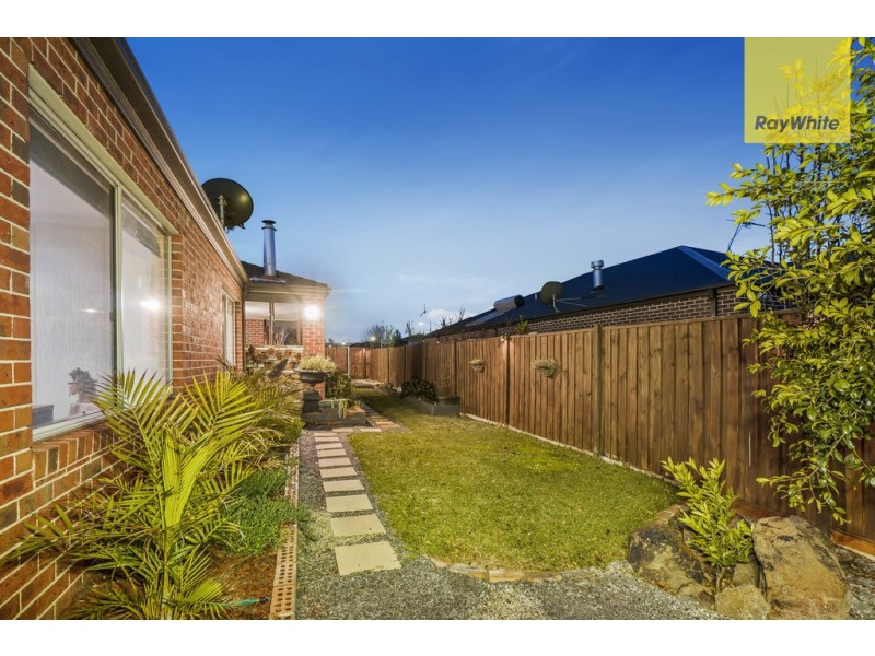 30 Double Bay Drive, Taylors Hill VIC 3037