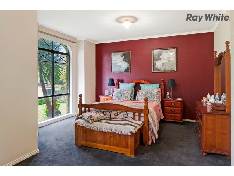 9 Flinders Street, Taylors Hill VIC 3037