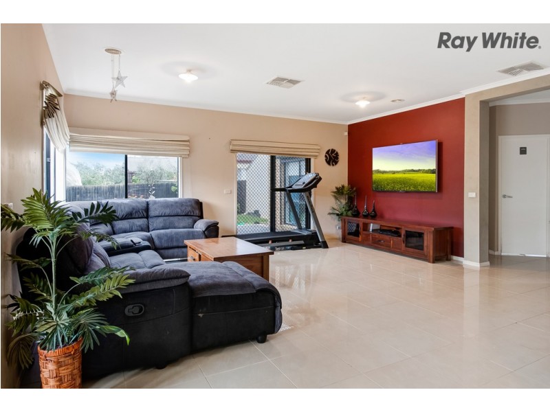 9 Flinders Street, Taylors Hill VIC 3037