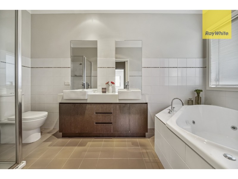 21 Park Lane, Taylors Hill VIC 3037