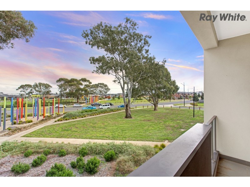 13 Armstrong Walk, Plumpton VIC 3335