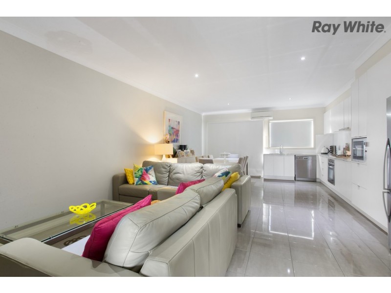 13 Armstrong Walk, Plumpton VIC 3335
