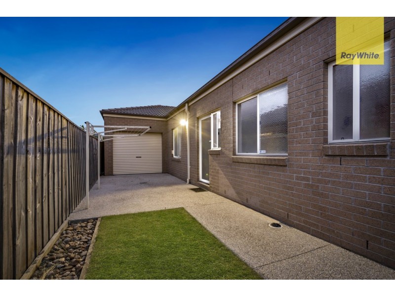 25 Litchfield Way, Taylors Hill VIC 3037