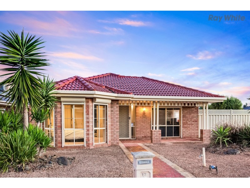 13 Loddon Drive, Taylors Hill VIC 3037