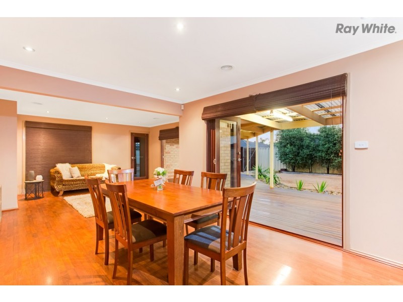13 Loddon Drive, Taylors Hill VIC 3037