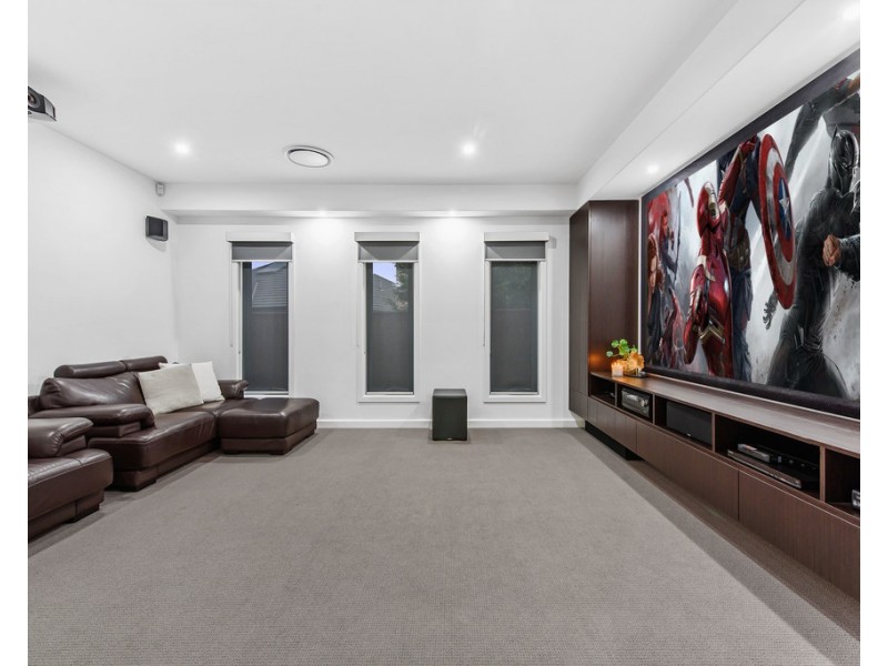 25 Cavenagh Terrace, Taylors Hill VIC 3037