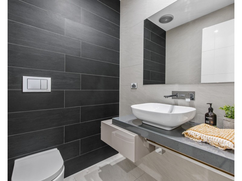 25 Cavenagh Terrace, Taylors Hill VIC 3037