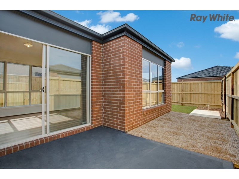 3 Farm Road, Diggers Rest VIC 3427