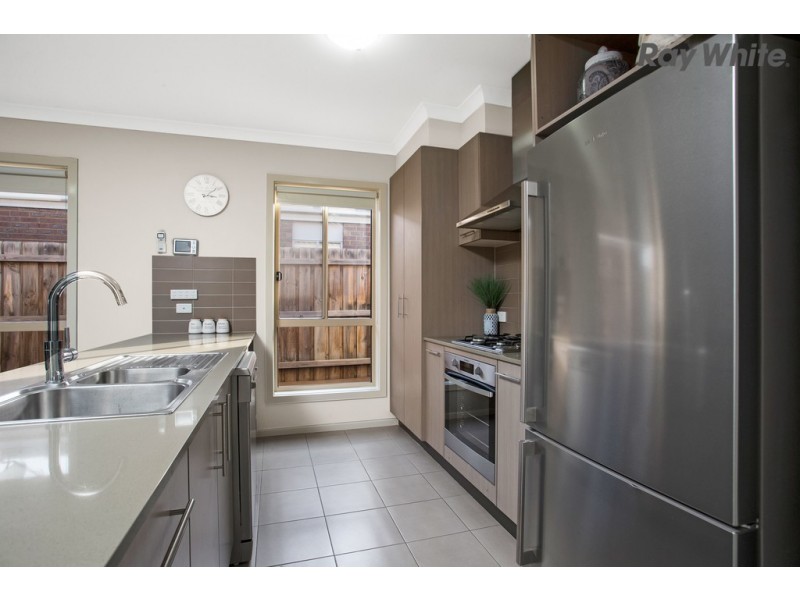 6 Boulderwood Court, Kurunjang VIC 3337