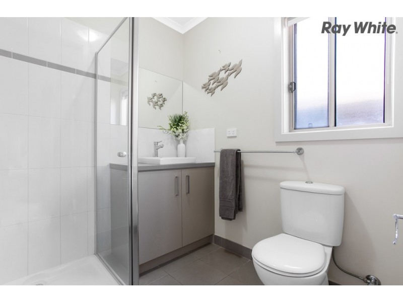 6 Boulderwood Court, Kurunjang VIC 3337