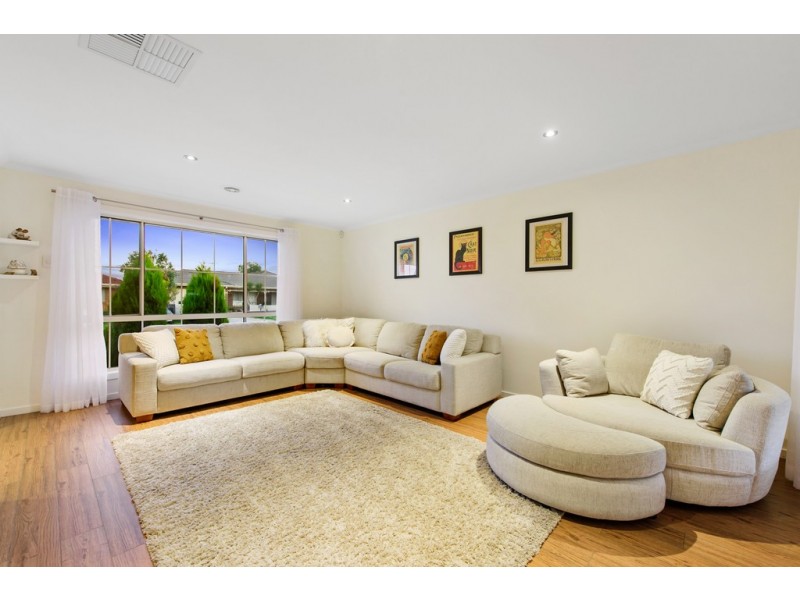 6 Ahmet Place, Hillside VIC 3037