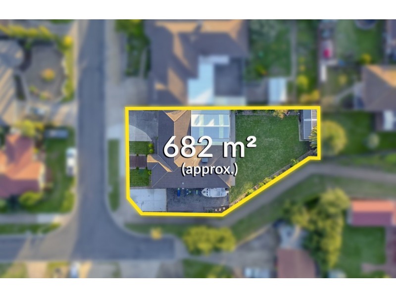 6 Ahmet Place, Hillside VIC 3037