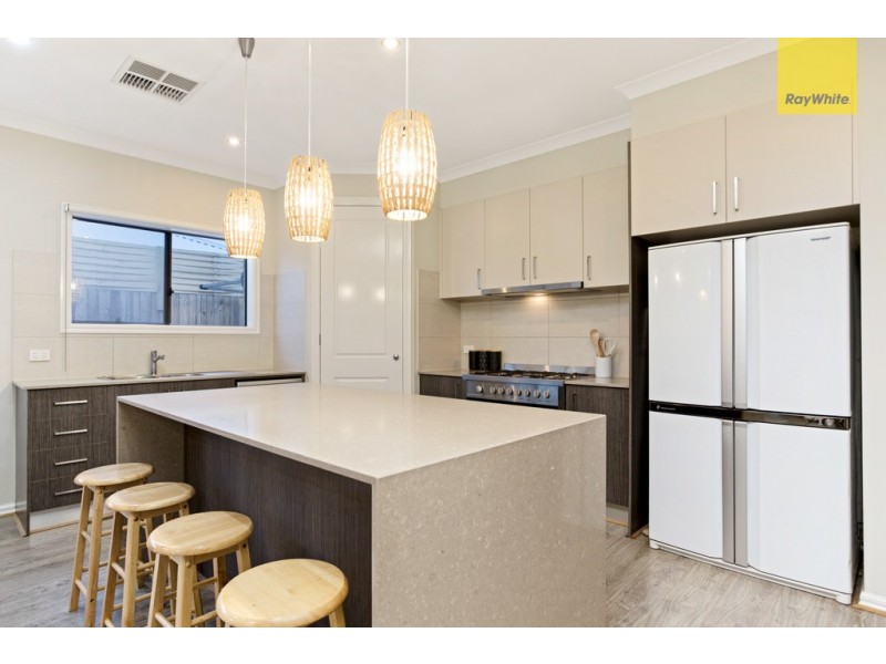 30 Hardware Lane, Taylors Hill VIC 3037