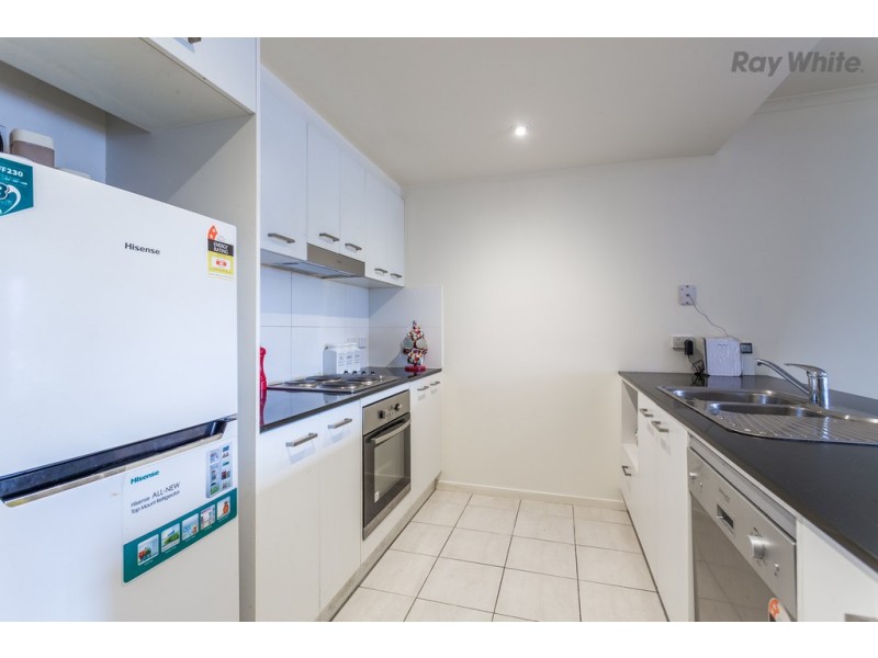 4/21-29 Trickey Avenue, Sydenham VIC 3037