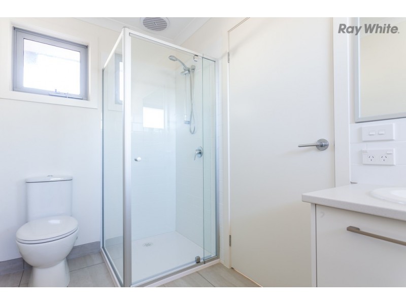2/71-73 Fox Street, St Albans VIC 3021