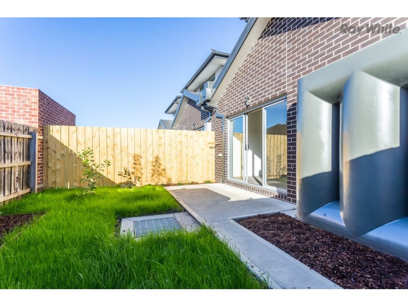 2/71-73 Fox Street, St Albans VIC 3021