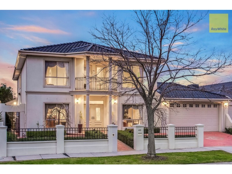 40 Pyrmont Terrace, Taylors Hill VIC 3037
