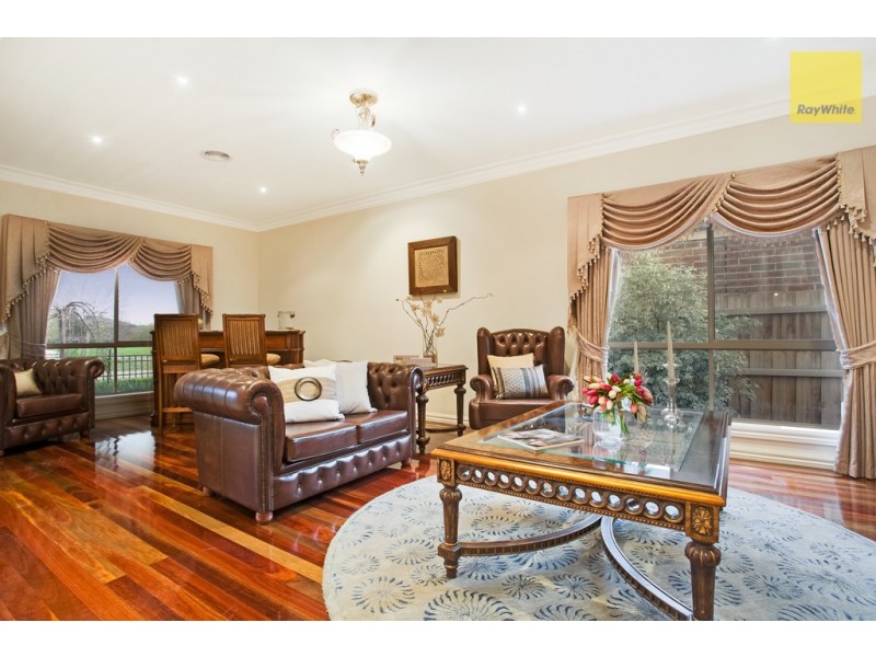40 Pyrmont Terrace, Taylors Hill VIC 3037