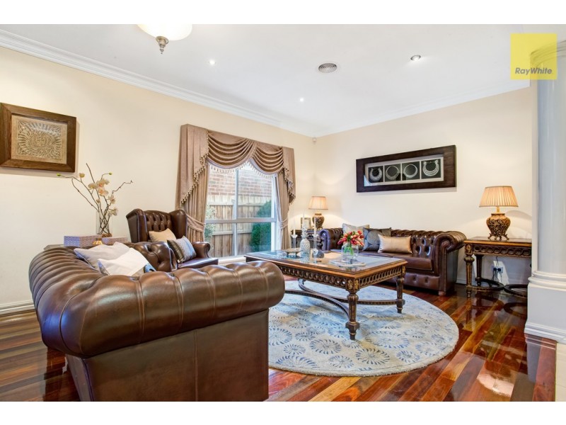 40 Pyrmont Terrace, Taylors Hill VIC 3037