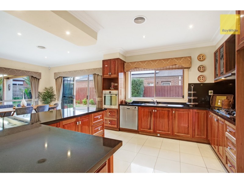 40 Pyrmont Terrace, Taylors Hill VIC 3037