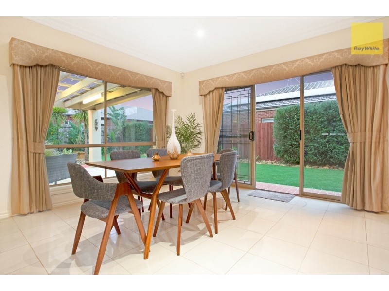 40 Pyrmont Terrace, Taylors Hill VIC 3037